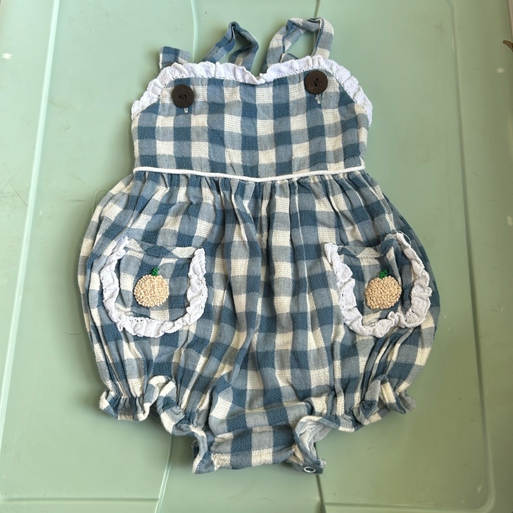 Sugar Dumplin’ gingham pumpkin bubble
